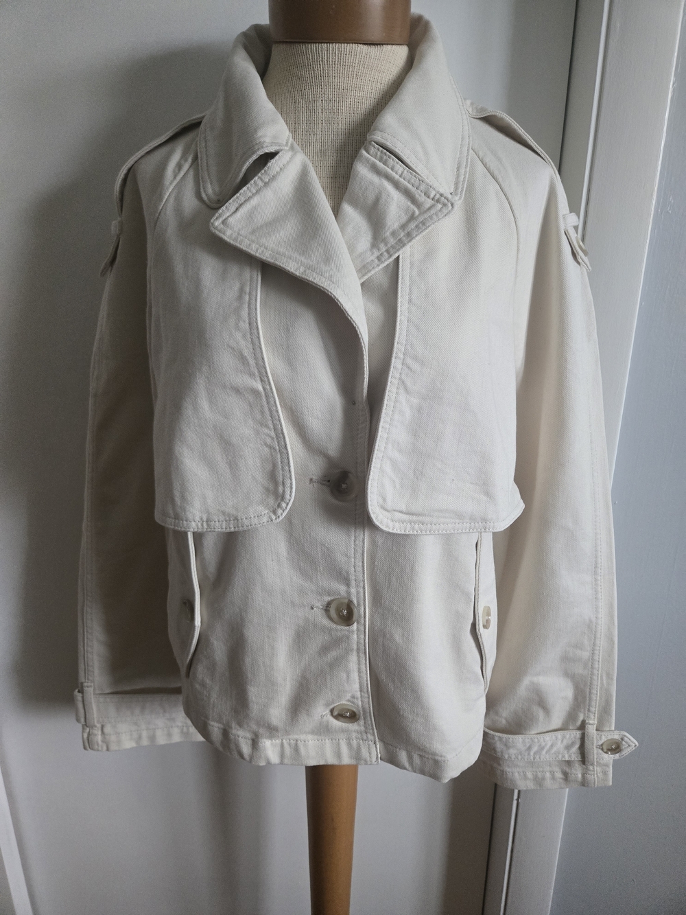 Banana Republic Cream Short Jacket